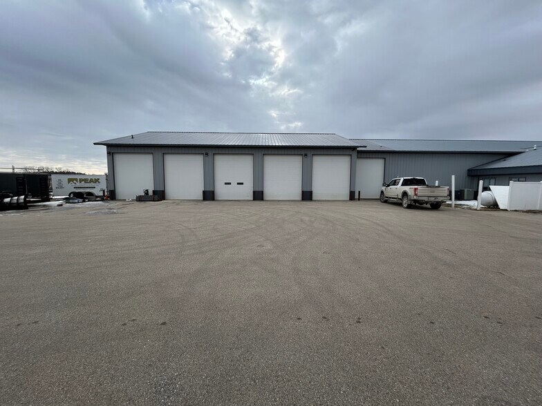 829 Rolling View Ln SE, Pine Island, MN à vendre - Photo de l’immeuble – Image 3 sur 26