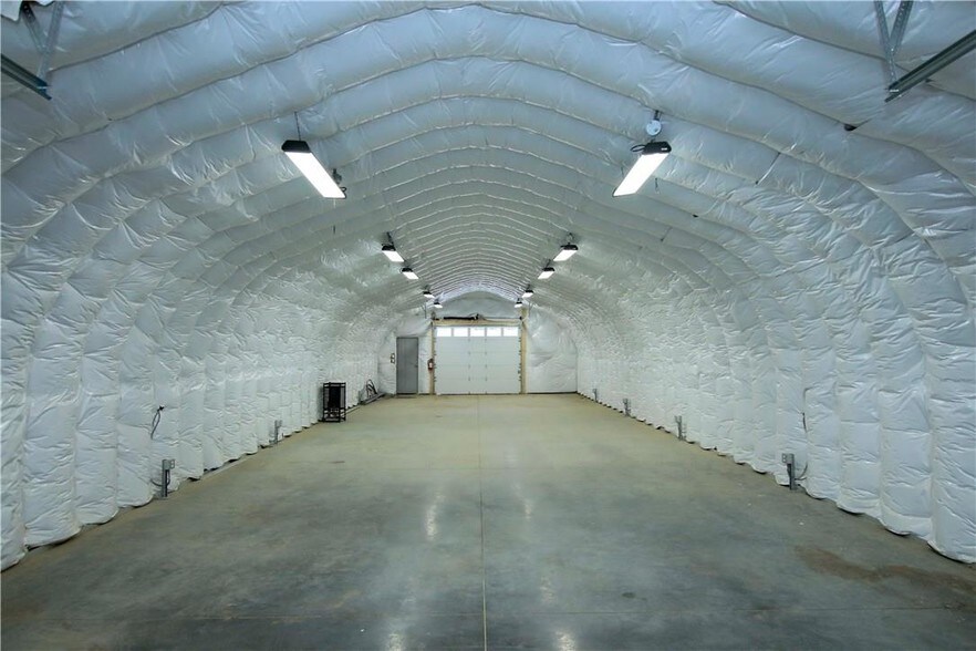 1429 Meadow Dr, Ottawa, ON à vendre - Photo de l’immeuble – Image 2 sur 4