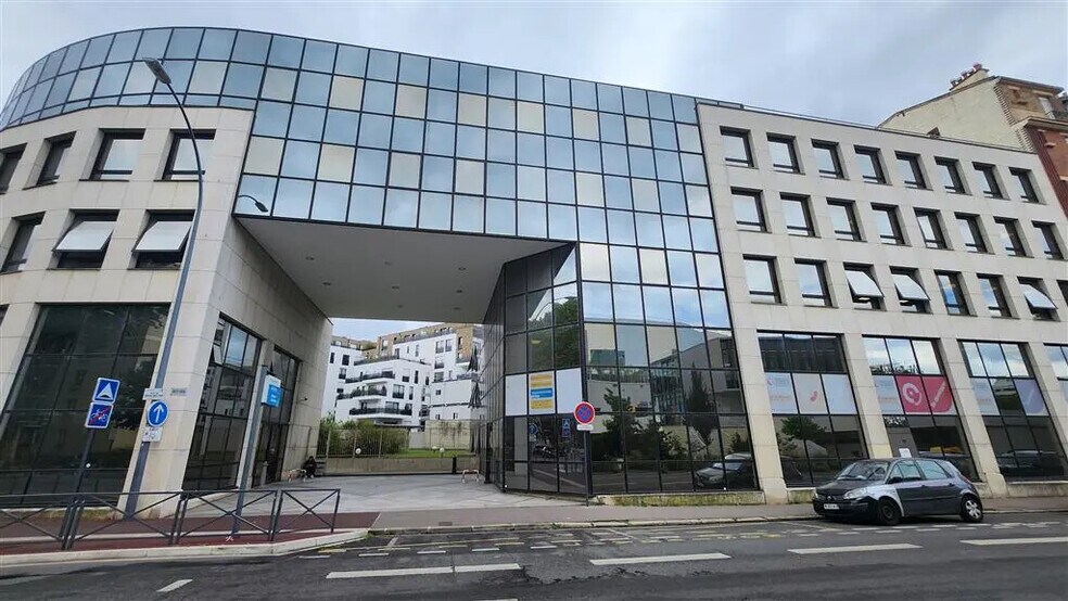 Bureau dans Issy-les-Moulineaux à louer - Photo de l’immeuble – Image 2 sur 7
