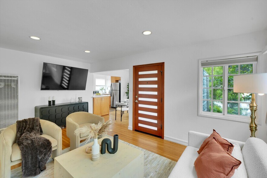 828 Hill St, Santa Monica, CA à vendre - Photo de l’immeuble – Image 3 sur 54