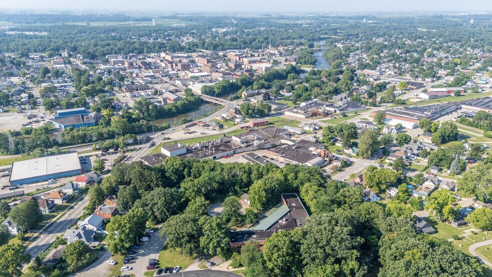 1015 Michigan Ave, Logansport, IN à vendre - Photo de l’immeuble – Image 2 sur 40