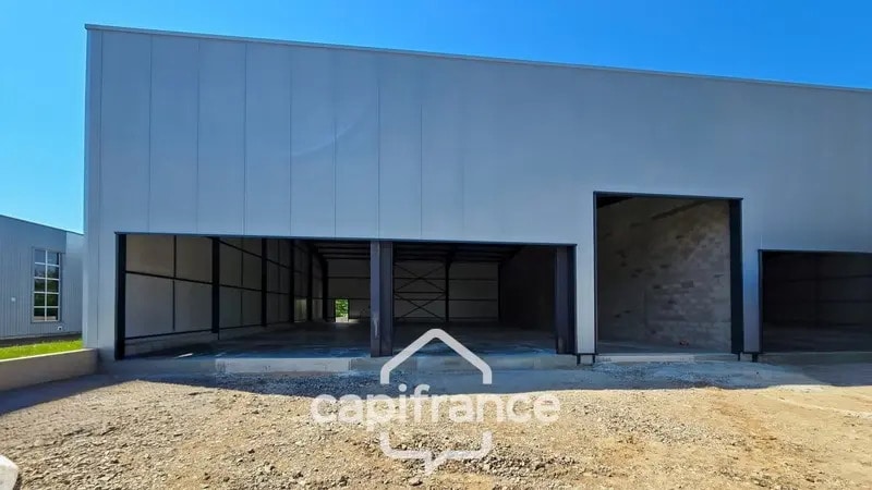 Local commercial dans Chalon-sur-Saône à louer - Photo de l’immeuble – Image 1 sur 3