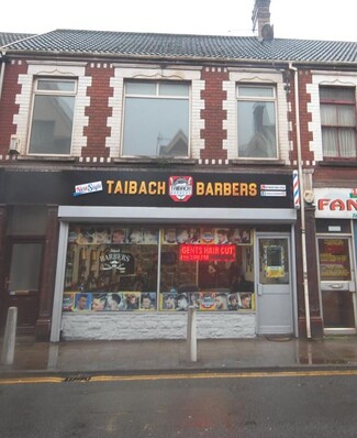 Plus de détails pour 28-28B Commercial Rd, Port Talbot - Local commercial à vendre