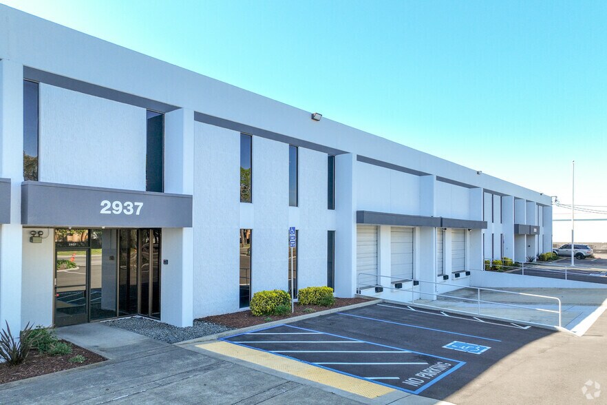 2933-2939 Alvarado St, San Leandro, CA à vendre - Photo de l’immeuble – Image 2 sur 7