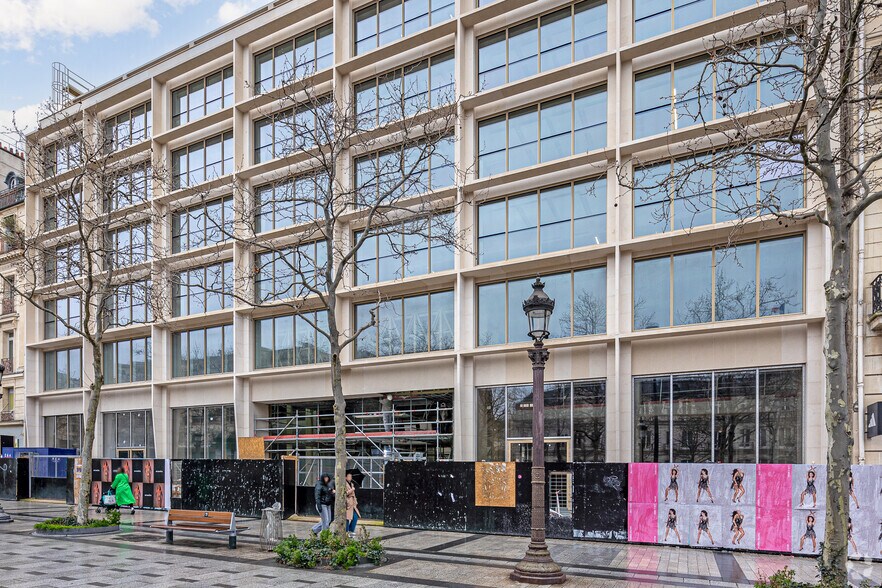 26 Avenue Des Champs Elysées, Paris à louer - Photo de l’immeuble – Image 2 sur 2