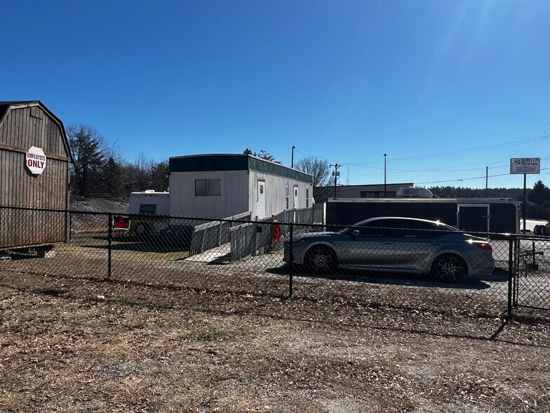 1877A S Carolina 14, Greer, SC à vendre - Photo de l’immeuble – Image 2 sur 4