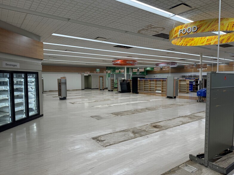 610 N Cedar St, Mason, MI à louer - Photo intérieure – Image 3 sur 11