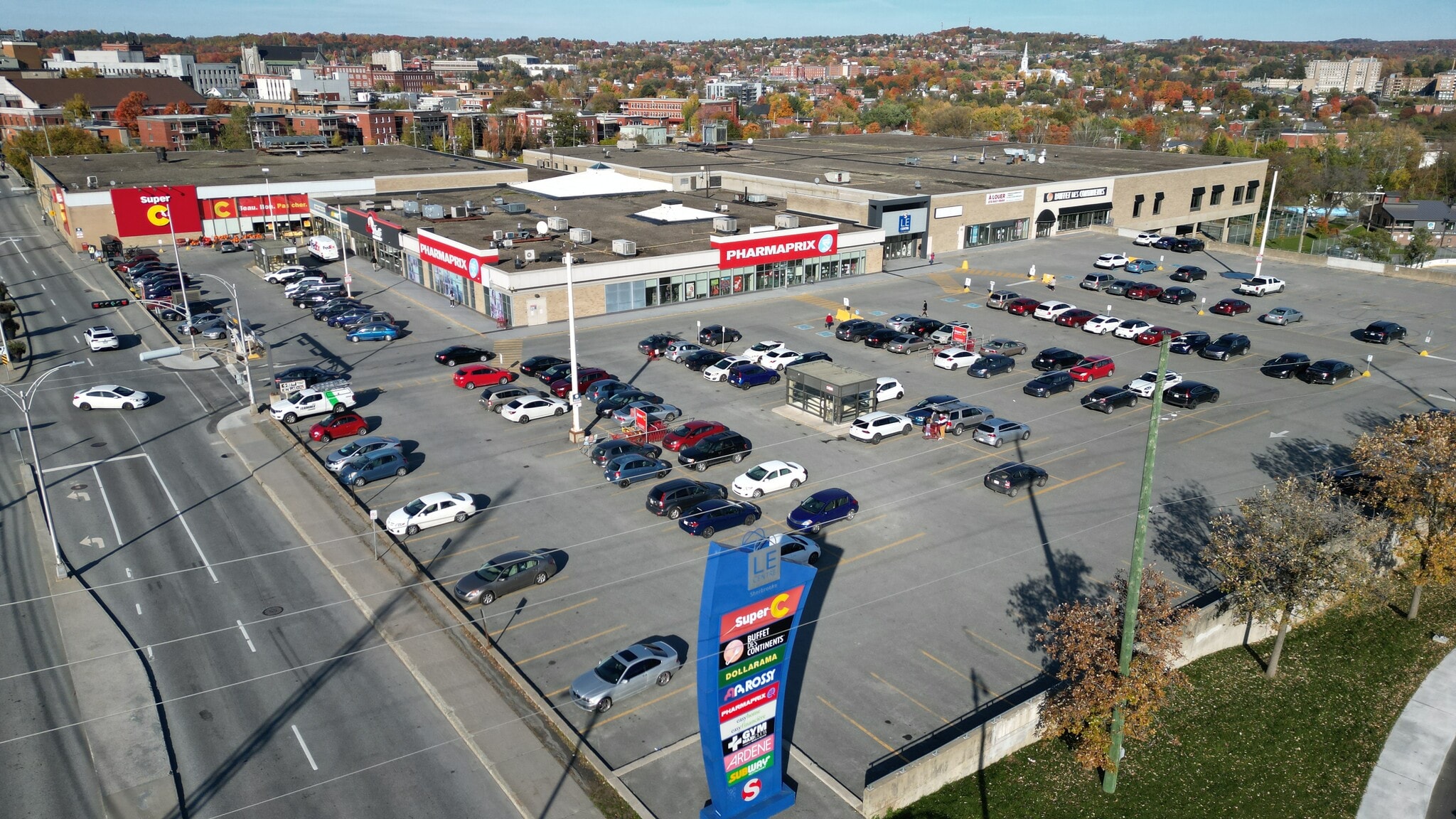 340 Rue Belvédère S, Sherbrooke, QC à louer Aérien– Image 1 sur 2