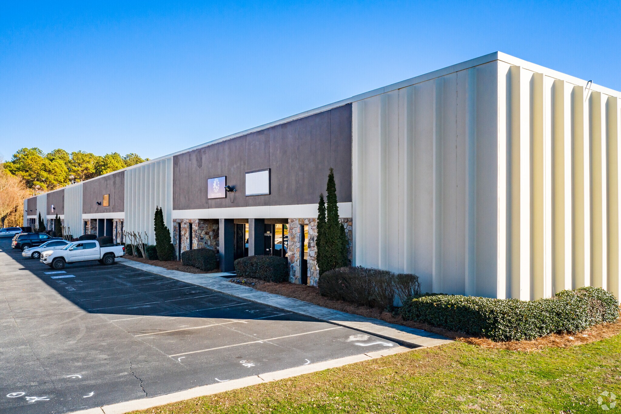 5335-5353 Snapfinger Woods Dr, Decatur, GA à louer Photo principale– Image 1 sur 11