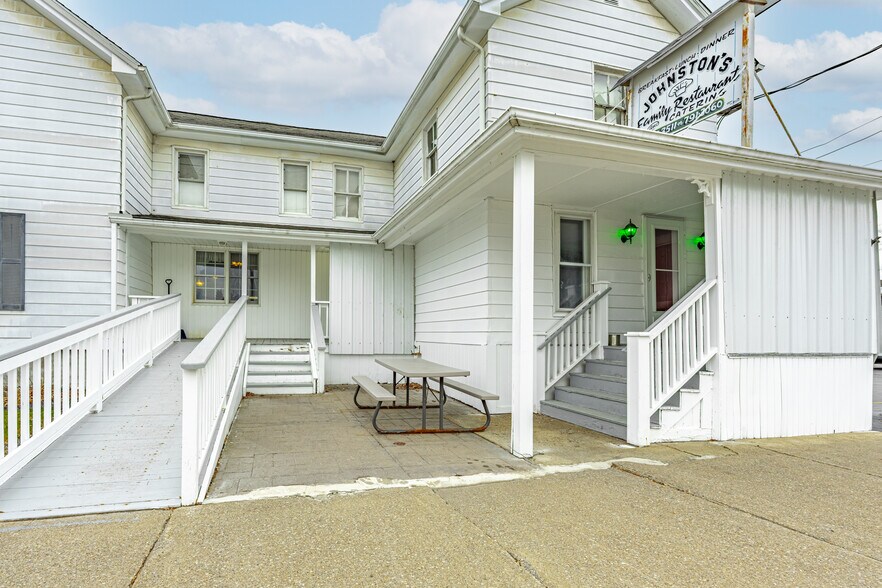 2575 Academy St, Ransomville, NY à vendre - Photo de l’immeuble – Image 3 sur 21