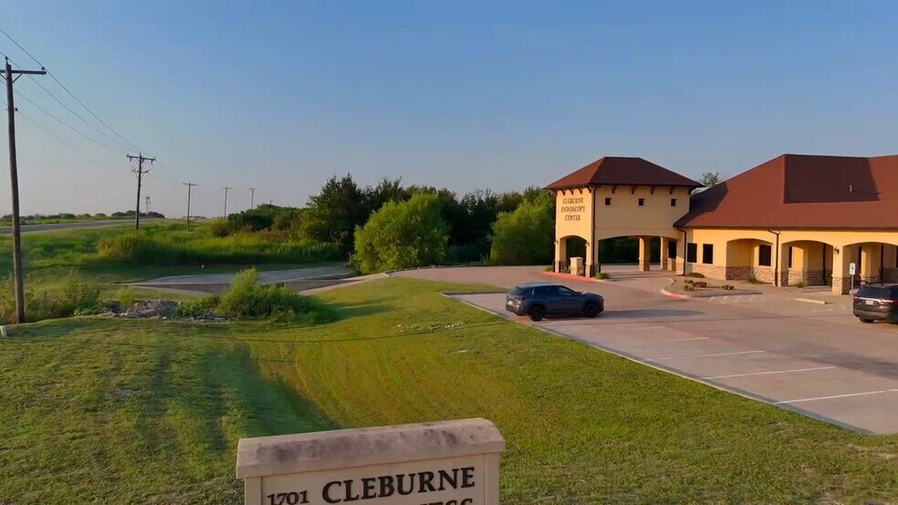 1701 Walter Holiday Dr, Cleburne, TX à louer - Vidéo sur l’annonce professionnelle – Image 2 sur 10