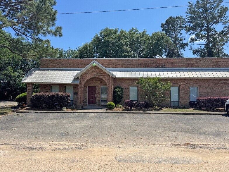 1401 Maclay Commerce Dr, Tallahassee, FL à vendre - Photo de l’immeuble – Image 1 sur 10