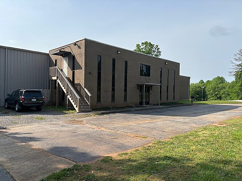 846 N Highway 25 Byp, Greenville, SC à louer - Photo de l’immeuble – Image 1 sur 2