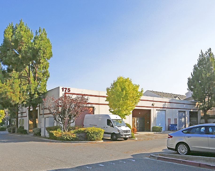 175 Lewis Rd, San Jose, CA à louer Photo de l’immeuble– Image 1 sur 2