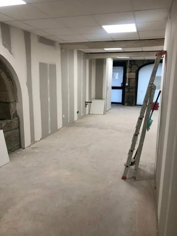Plus de détails pour Local commercial à louer