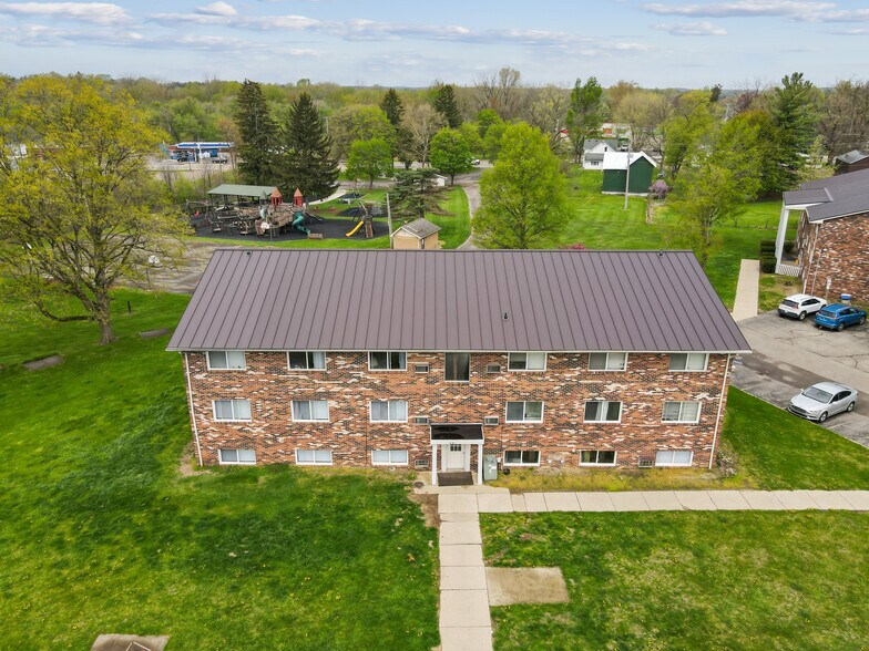 186 1st St, Olivet, MI à vendre - Photo de l’immeuble – Image 3 sur 15