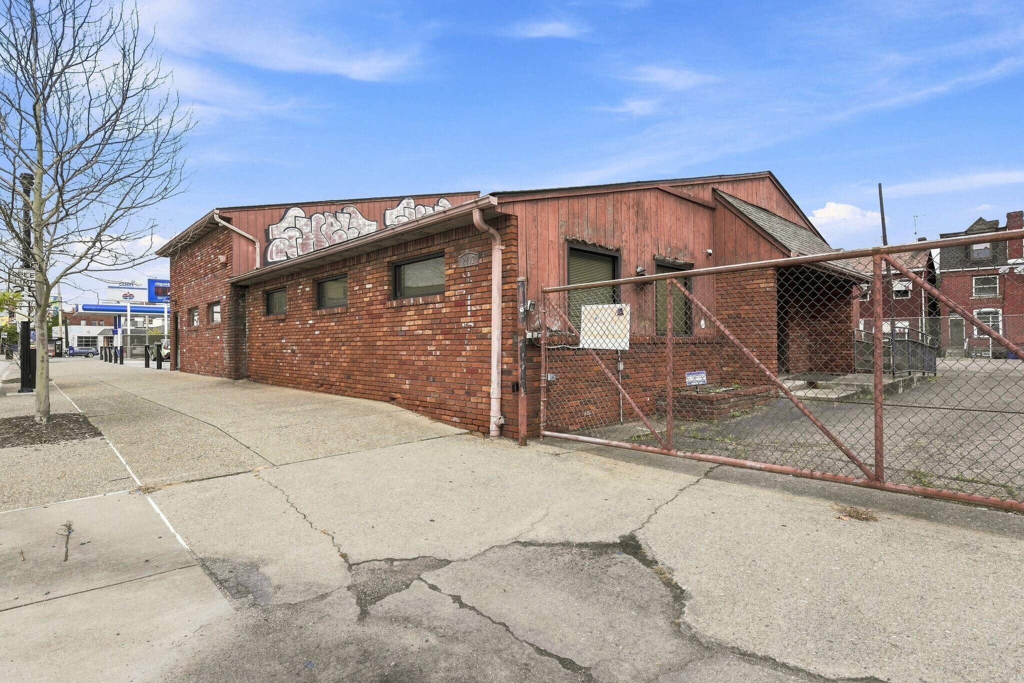 2417 E Carson St, Pittsburgh, PA à vendre Photo de l’immeuble– Image 1 sur 16