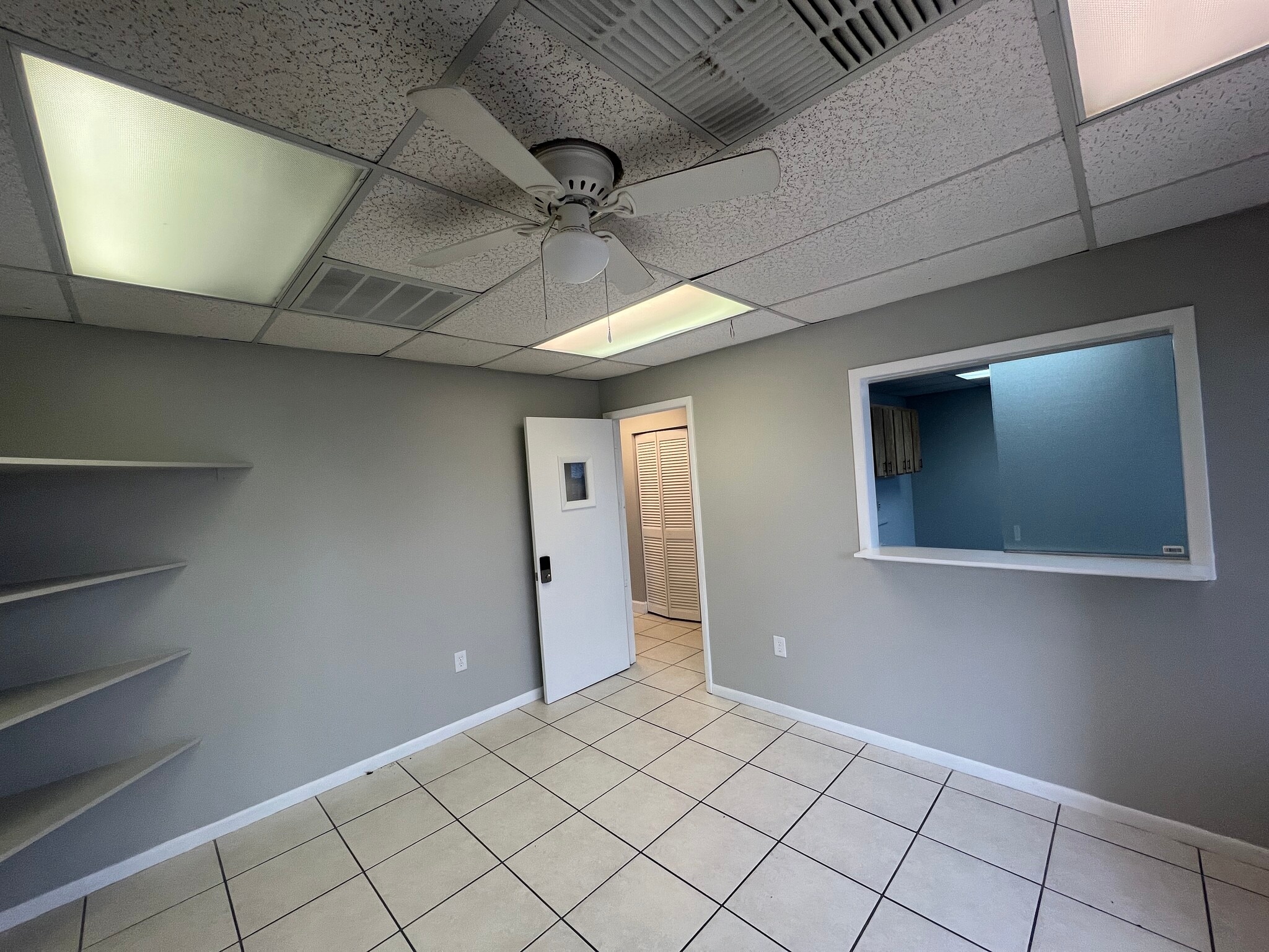 38184 Medical Center Ave, Zephyrhills, FL à louer Photo intérieure– Image 1 sur 10