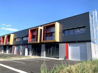 Plus de détails pour Local d'activités à louer