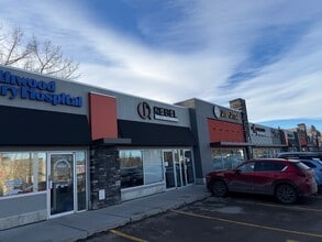 10233 Elbow Dr SW, Calgary, AB à louer Photo de l’immeuble– Image 1 sur 1