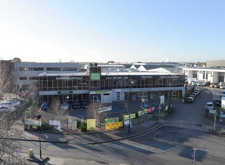 Abbey Rd, Londres à louer - Photo de l’immeuble – Image 2 sur 4