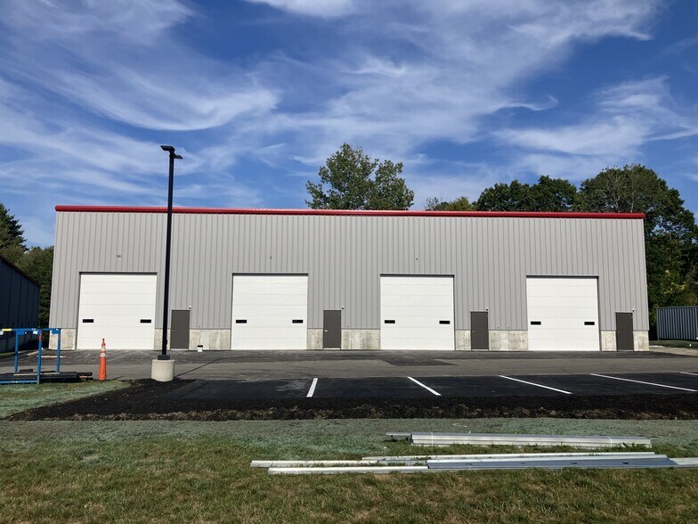 158 Hartwell St, West Boylston, MA à louer - Photo de l’immeuble – Image 2 sur 5