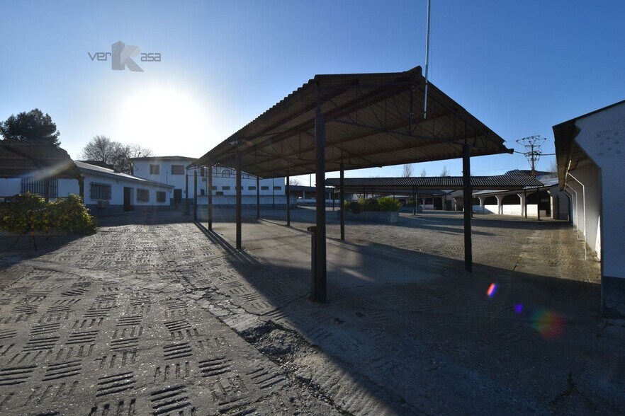Industriel/Logistique dans Pinto, Madrid à vendre - Photo de l’immeuble – Image 3 sur 41