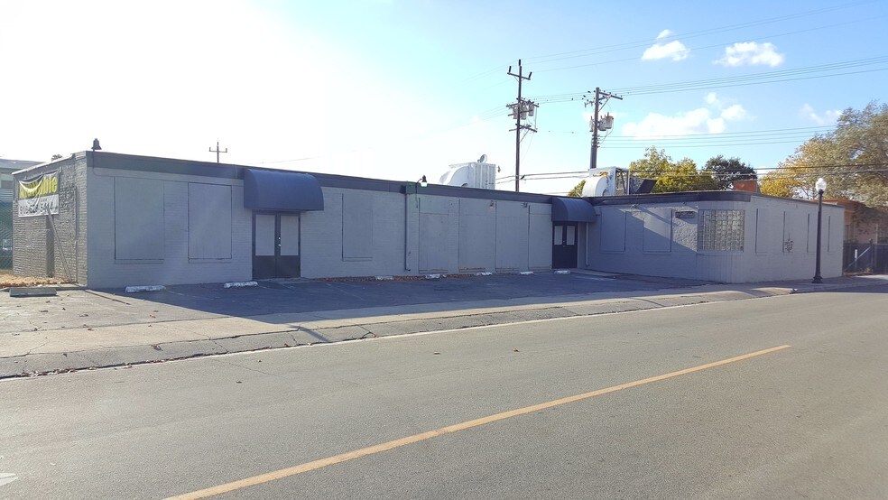 1623-1625 Del Paso Blvd, Sacramento, CA à vendre - Photo de l’immeuble – Image 2 sur 9