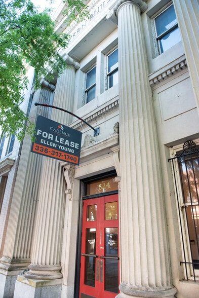 524 S Elm St, Greensboro, NC à louer - Photo de l’immeuble – Image 3 sur 4