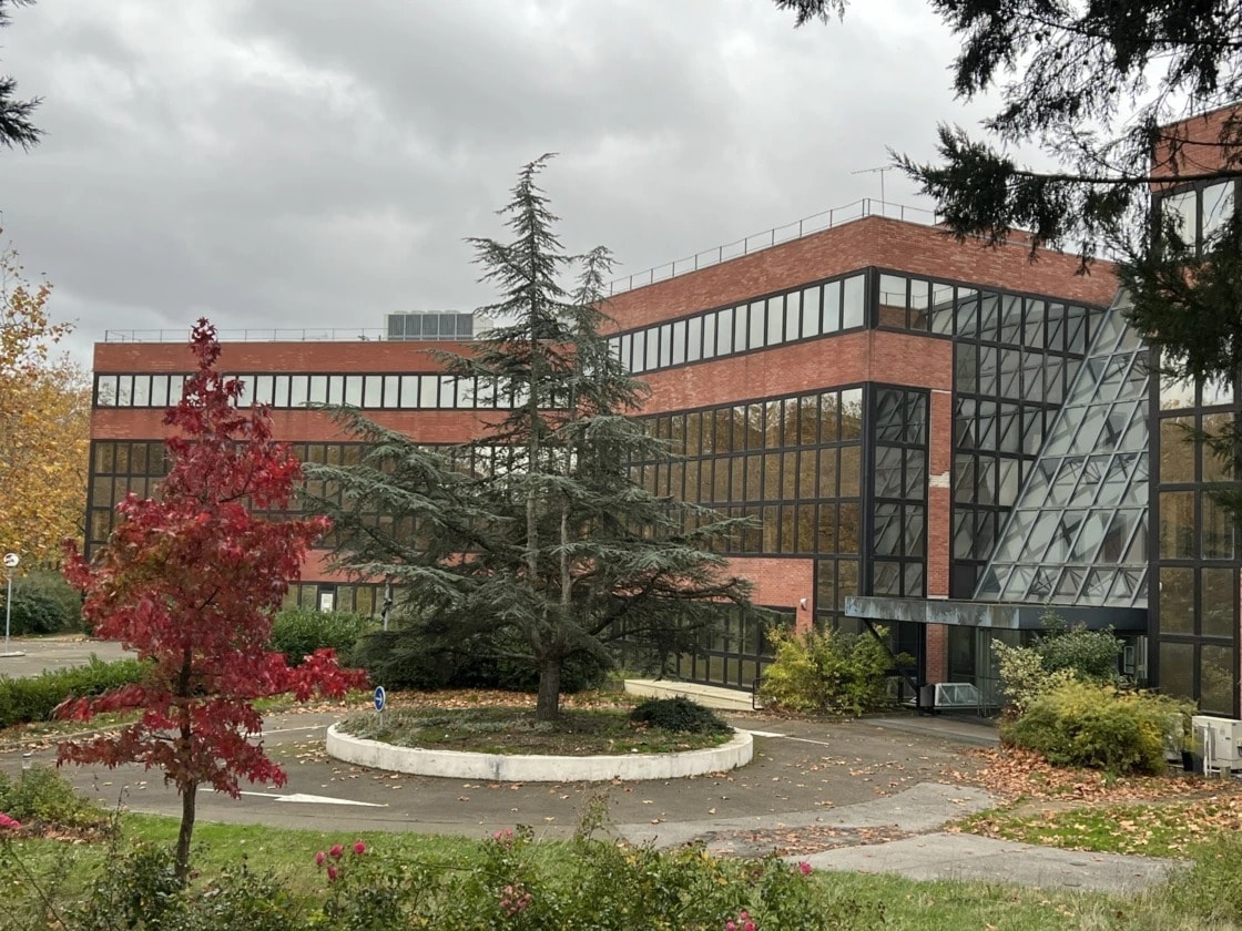 2 Boulevard Des Chênes, Guyancourt à louer Photo principale– Image 1 sur 4