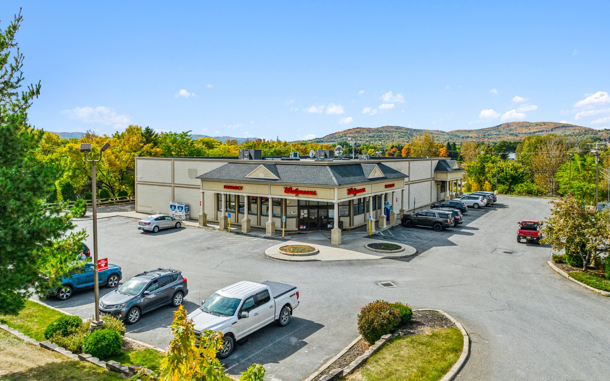 84 E Main St, Fort Kent, ME à vendre Photo de l’immeuble– Image 1 sur 5