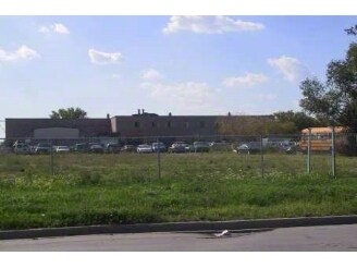 124 Manville Rd, Toronto, ON à vendre - Photo de l’immeuble – Image 2 sur 22
