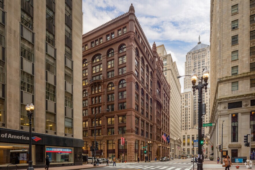 209 S LaSalle St, Chicago, IL à louer - Photo de l’immeuble – Image 3 sur 10