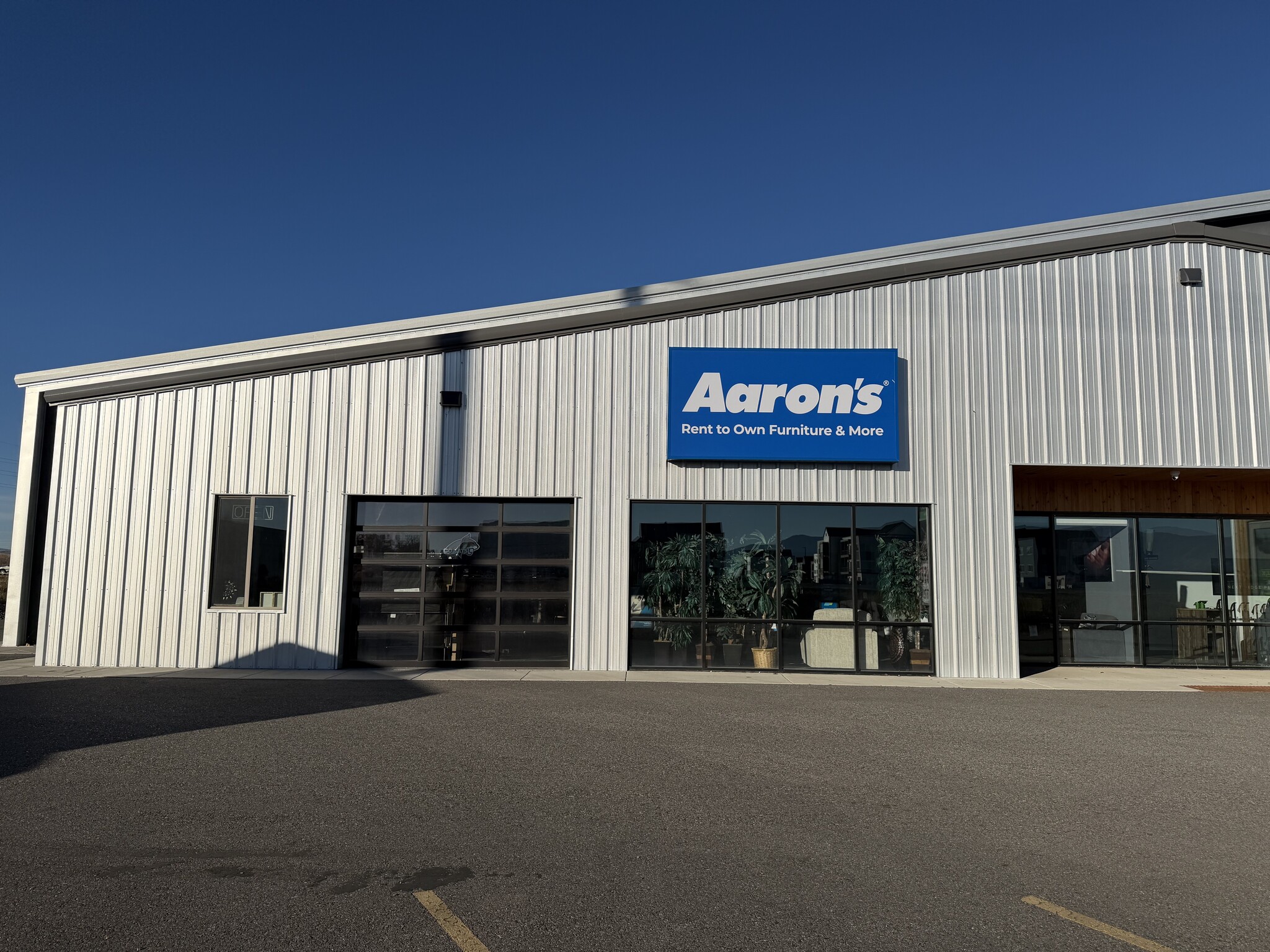 96 Laura Louise Ln, Bozeman, MT à louer Photo de l’immeuble– Image 1 sur 2