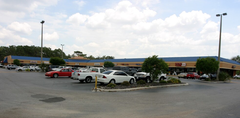 10000-10042 University Blvd, Orlando, FL à louer - Photo de l’immeuble – Image 2 sur 6