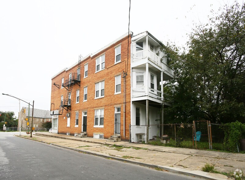 4501 Park Heights Ave, Baltimore, MD à vendre - Photo de l’immeuble – Image 2 sur 4