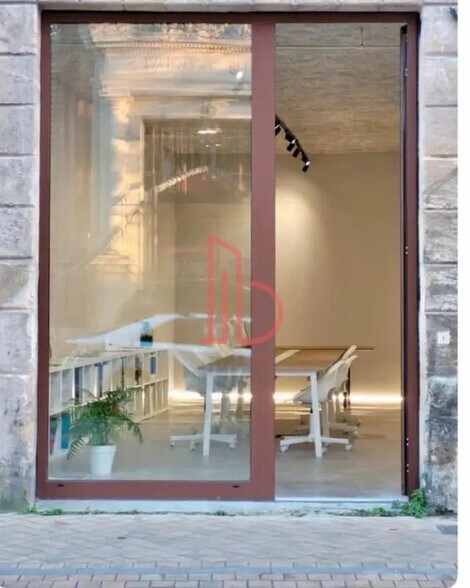 Bureau dans Bordeaux à louer - Photo de l’immeuble – Image 1 sur 5