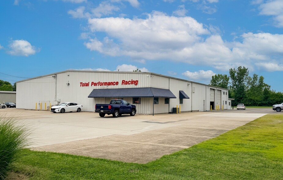 2720 Symmes Rd, Fairfield, OH à louer - Photo de l’immeuble – Image 1 sur 10