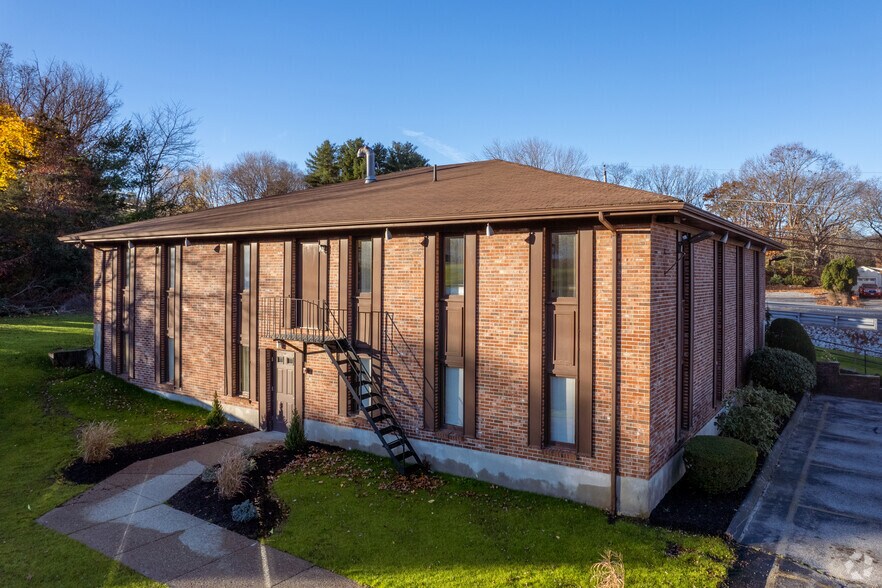 250 Eddie Dowling Hwy, North Smithfield, RI à louer - Photo de l’immeuble – Image 3 sur 7