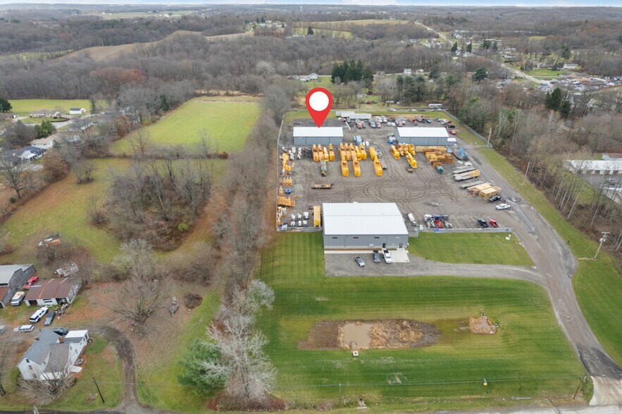204 Trump Ave NE, East Canton, OH à louer - Photo de l’immeuble – Image 1 sur 31