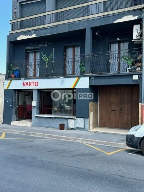 Plus de détails pour Local commercial à vendre