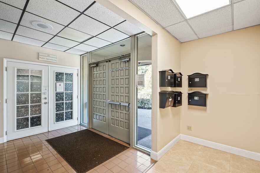 3162 Newberry Dr, San Jose, CA à louer - Photo intérieure – Image 3 sur 10