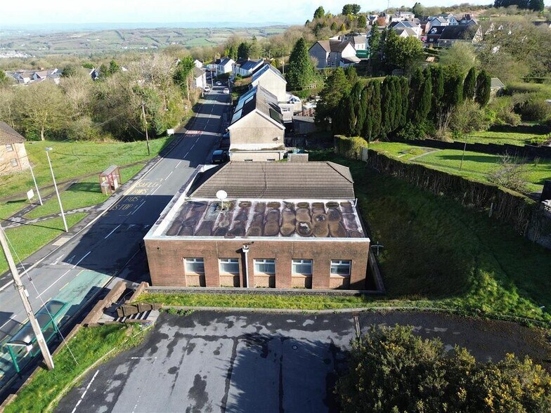 6 Heol Y Bryn, Llanelli à vendre - Photo de l’immeuble – Image 3 sur 19