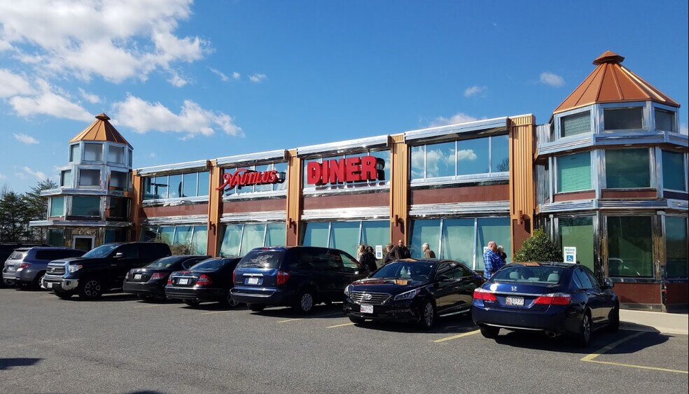 1709 Transportation Blvd, Crofton, MD à vendre - Photo de l’immeuble – Image 2 sur 12