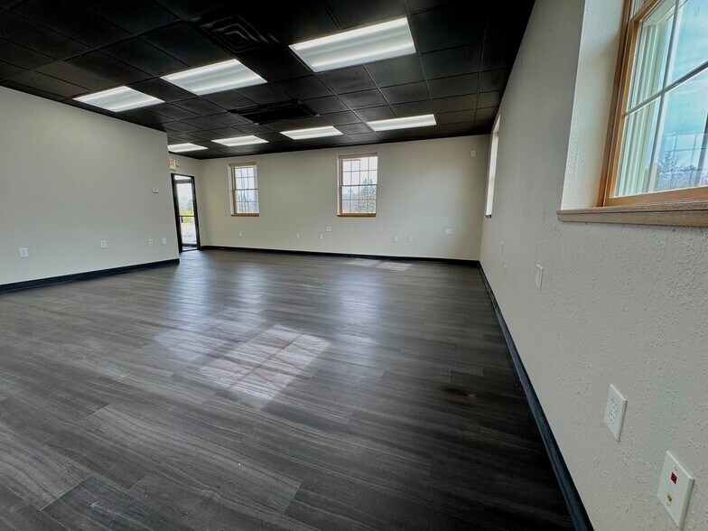 1751 SE 2nd Ave, Grand Rapids, MN à louer - Photo de l’immeuble – Image 2 sur 12