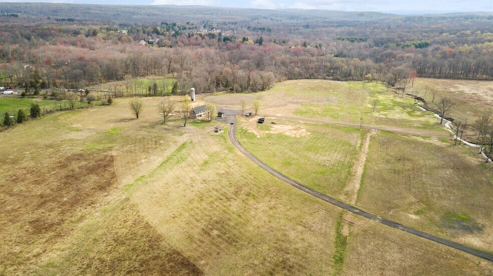 12 Lynnbrook Dr, Lambertville, NJ à vendre - Photo de l’immeuble – Image 2 sur 51