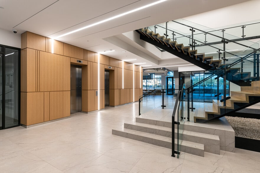 8605 E Raintree Dr, Scottsdale, AZ à louer - Photo intérieure – Image 2 sur 35