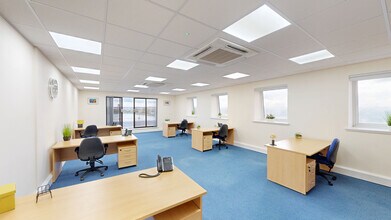 6 Darby Clos, Swindon à louer Numérisation 3D Matterport– Image 1 sur 4