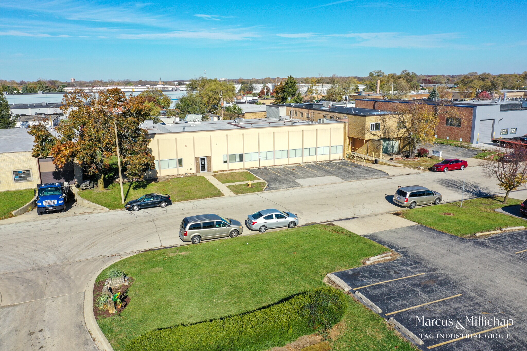 100 W Industrial Rd, Addison, IL à vendre Photo de l’immeuble– Image 1 sur 6