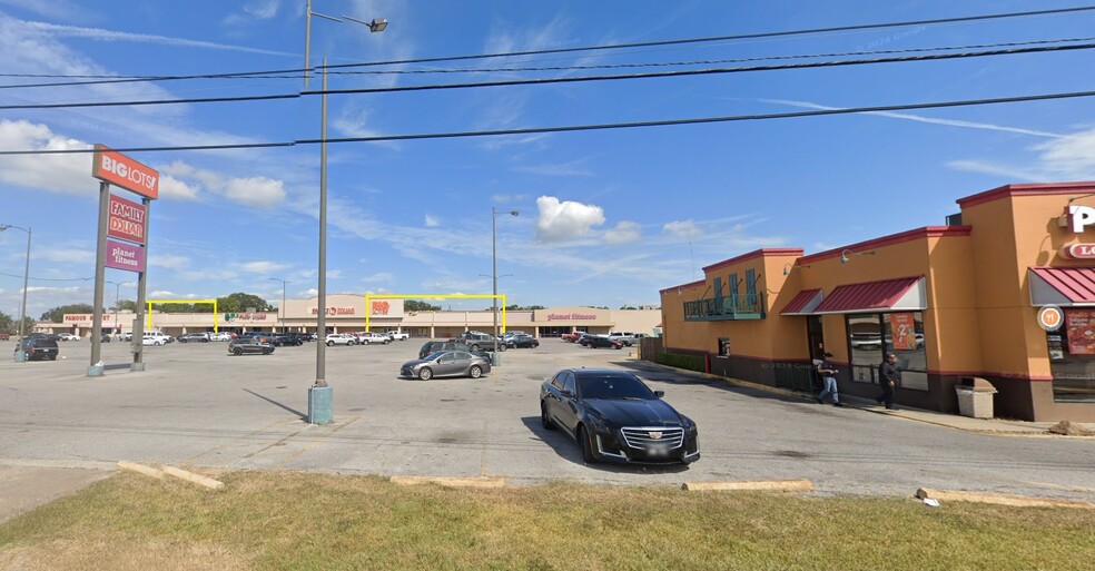 4900-5180 Twin City Hwy, Groves, TX à louer - Photo de l’immeuble – Image 1 sur 3